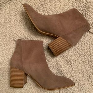 Jillian Steve Madden tan booties